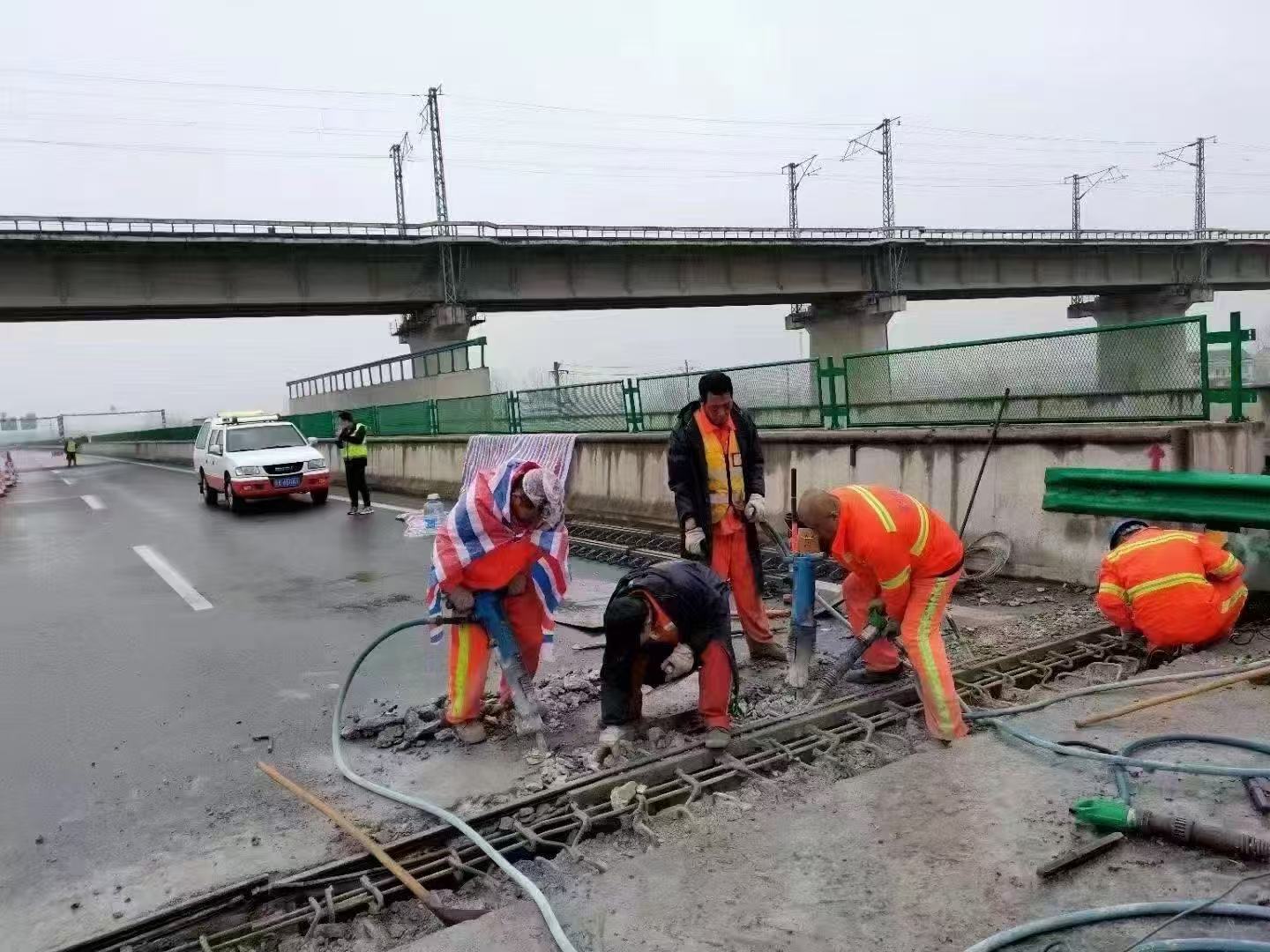 康乐桥梁伸缩缝抢修料